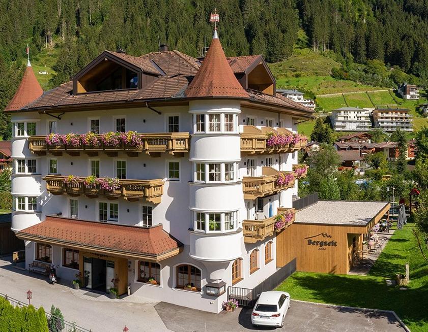 Hotel Bergzeit Grossarl Esterno foto